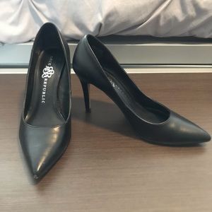 Rock and Republic Pointed-Toe Heels